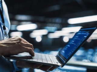 【活用傾向】IT・情報通信業界におけるメール配信の役割とは？
